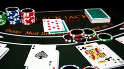 Blackjack mit Bonus spielen